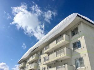 雪庇 バルコニー