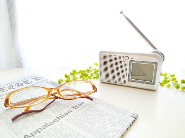 ラジオ　英字新聞